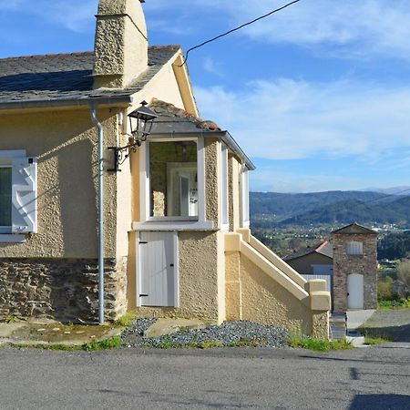 Apartamentos Minas De Silvarosa ビベイロ エクステリア 写真