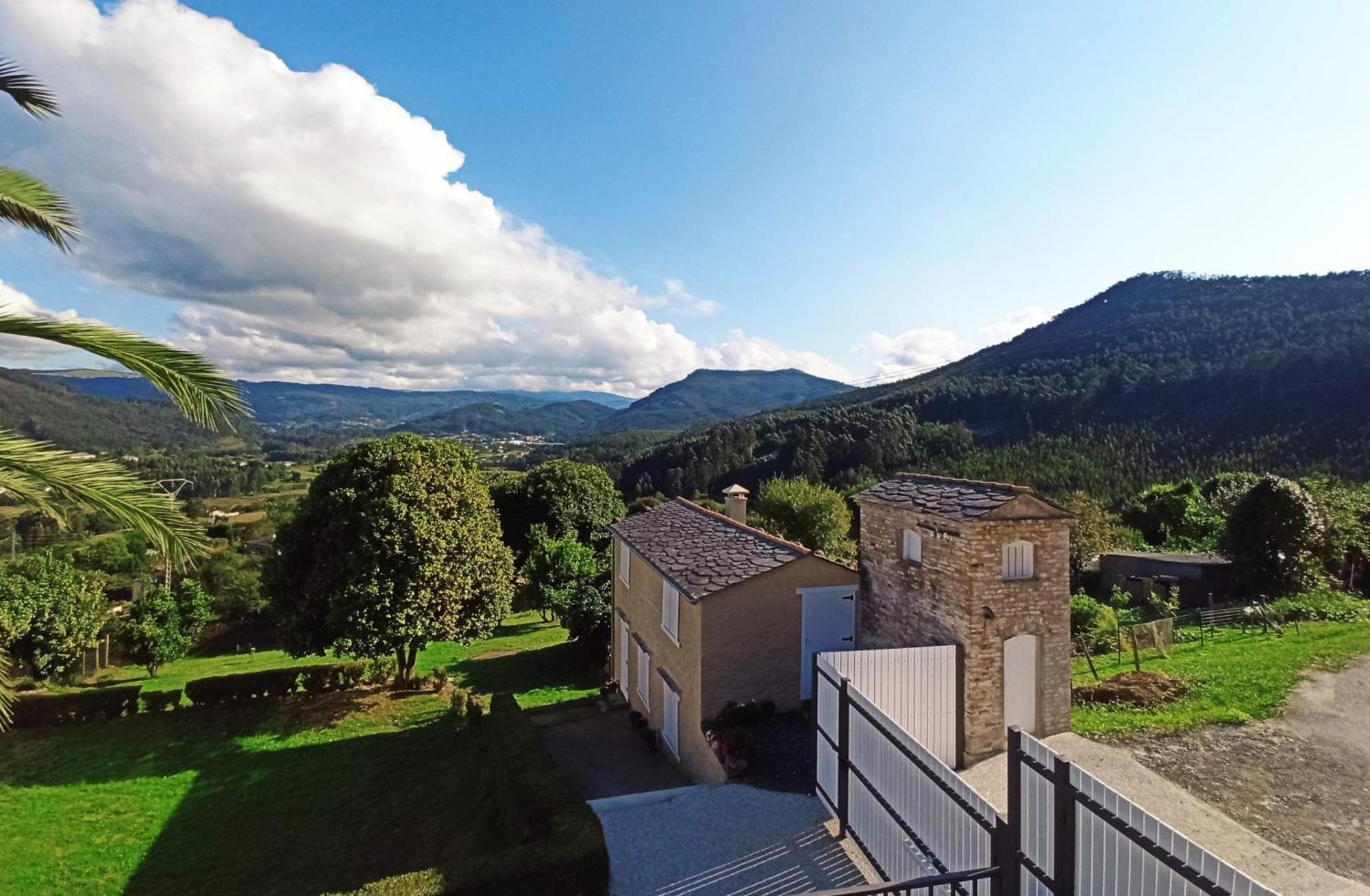Apartamentos Minas De Silvarosa ビベイロ エクステリア 写真