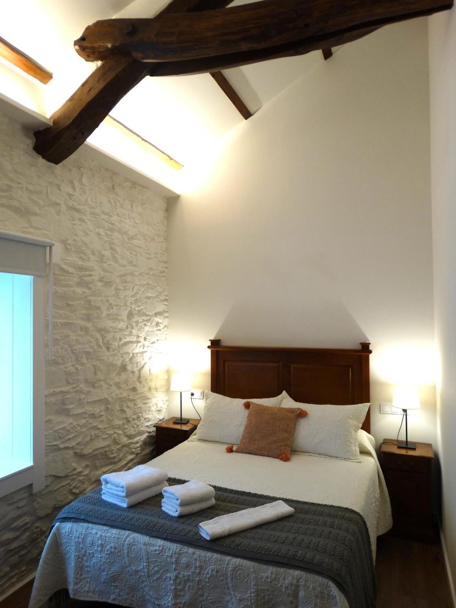 Apartamentos Minas De Silvarosa ビベイロ エクステリア 写真